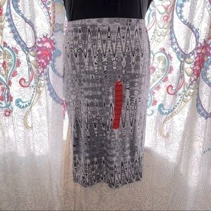 Matty M Gray and White Skirt